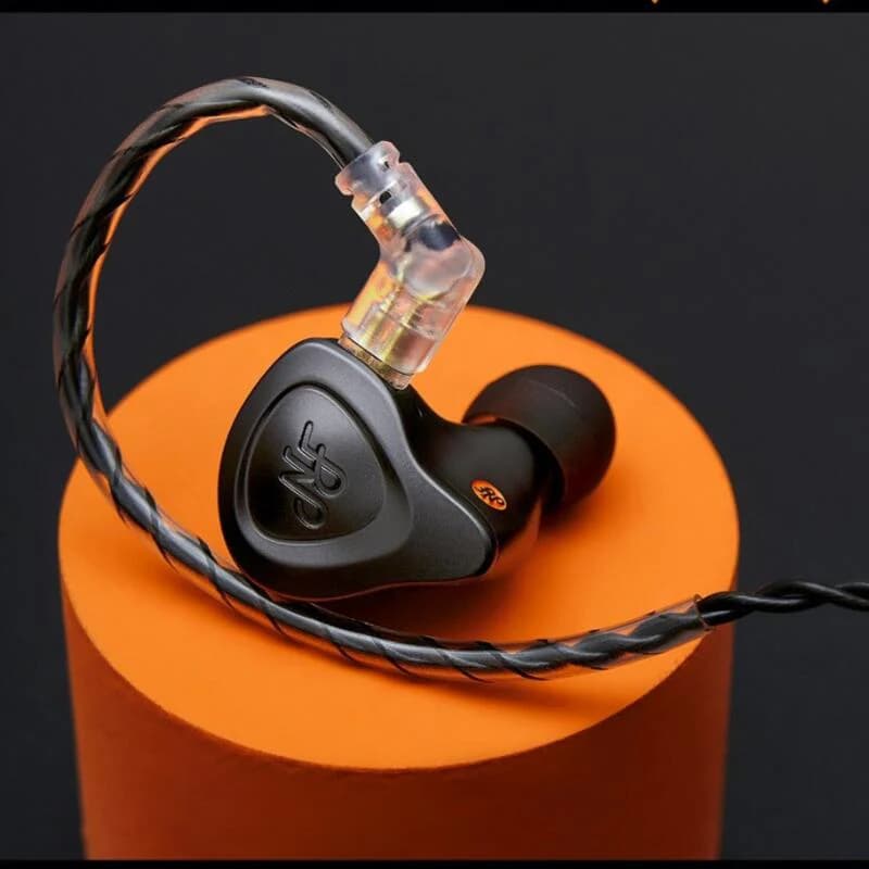 NF Audio NA2+ 電調動圈入耳式耳機外觀