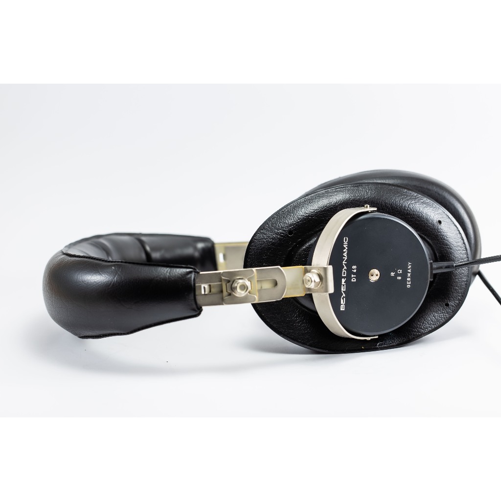 Beyerdynamic DT 48 世界首款動圈耳機