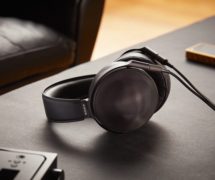 Sony MDR-Z1R 旗艦密閉式動圈耳機